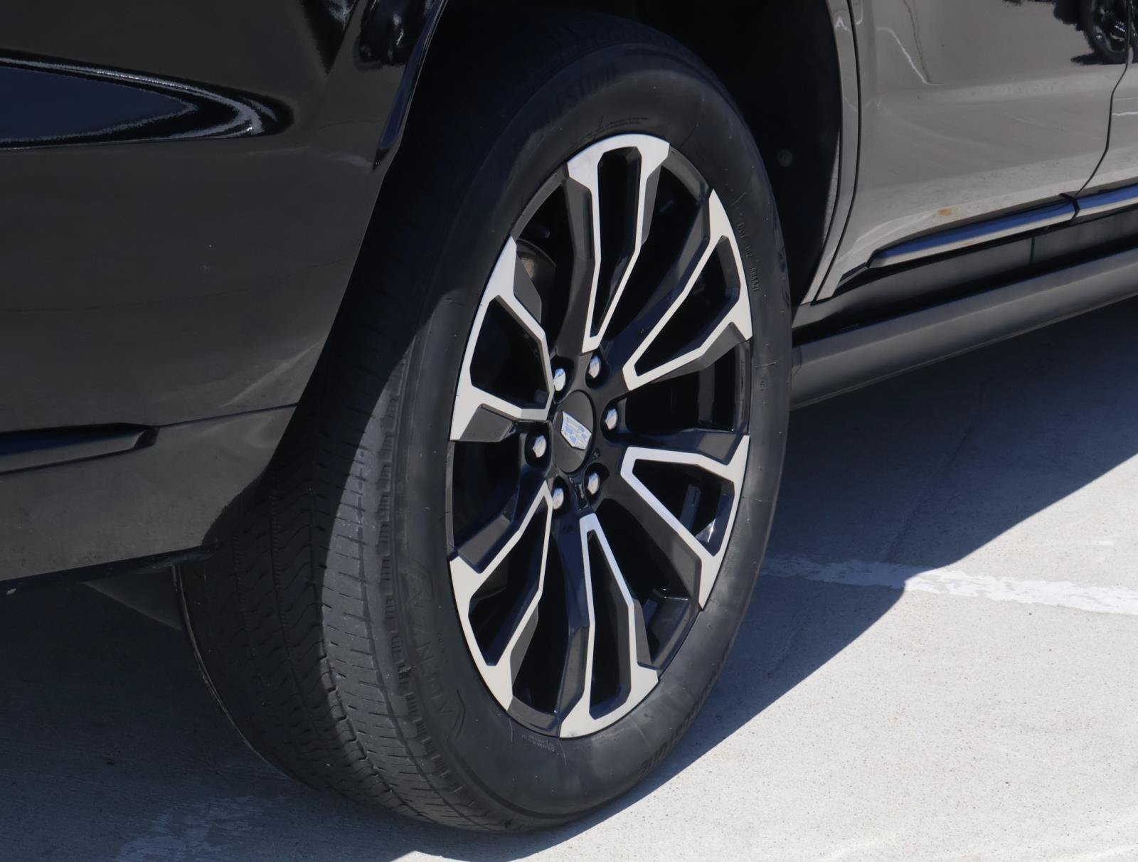 Certified 2023 Cadillac Escalade Sport Platinum w/ LPO, Floor Liner Package AWD/4WD image 12