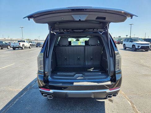New 2026 Chevrolet Tahoe High Country AWD/4WD image 7