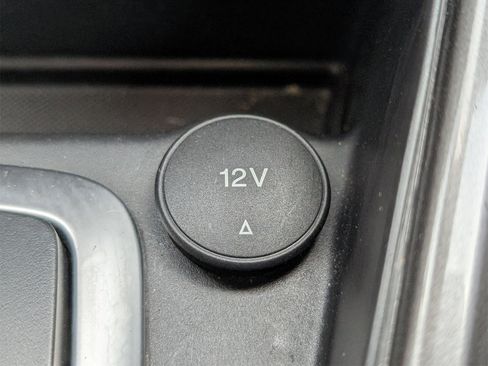 Used 2019 Ford EcoSport SE w/ SE Convenience Package image 23