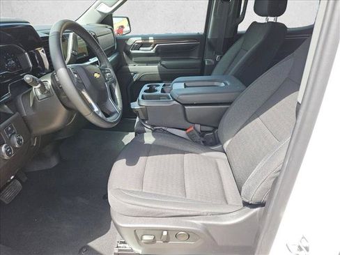 Used 2024 Chevrolet Silverado 1500 LT RWD image 15