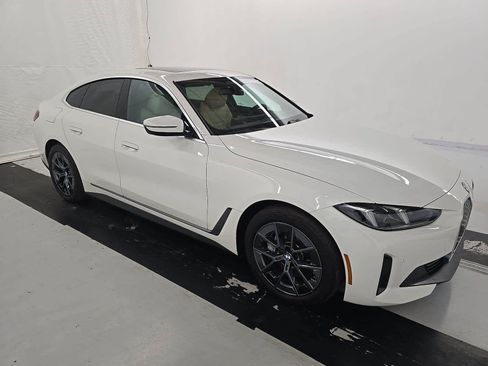 Used 2025 BMW i4 eDrive40 w/ Premium Package RWD image 2
