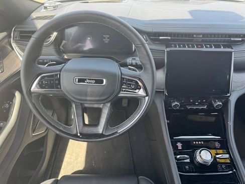 New 2024 Jeep Grand Cherokee Overland w/ Advanced Protech Group III AWD/4WD image 20