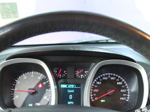 Used 2016 Chevrolet Equinox LT FWD image 18