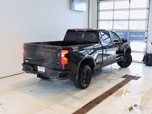 Used 2024 Chevrolet Silverado 1500 LT Trail Boss w/ Convenience Package II image 46