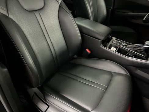 Used 2023 Kia Sorento S w/ Panoramic Sunroof Package image 29