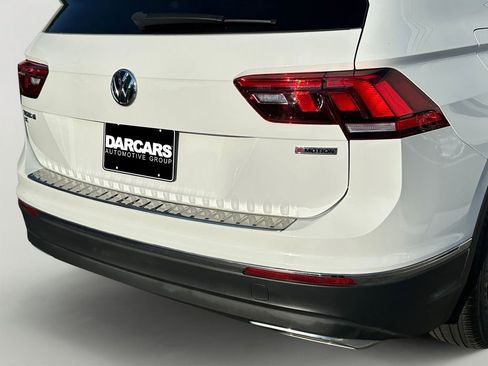 Used 2021 Volkswagen Tiguan SEL image 12