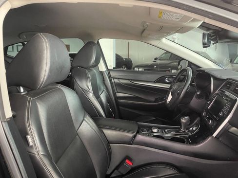 Used 2020 Nissan Maxima 3.5 SV w/ Floor Mat Group image 25