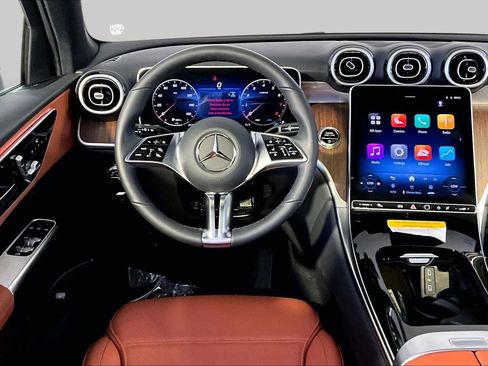 Certified 2026 Mercedes-Benz GLC 300 4MATIC image 6