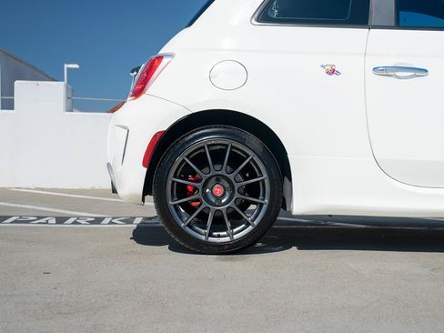 Used 2012 FIAT 500 Abarth w/ Safety & Convenience Pkg FWD image 20
