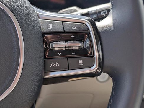 Used 2026 Kia Carnival SX w/ SX Dark Edition Package image 22