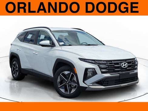 Used 2025 Hyundai Tucson SEL FWD image 1