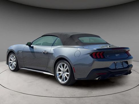 Used 2025 Ford Mustang GT Premium RWD image 3