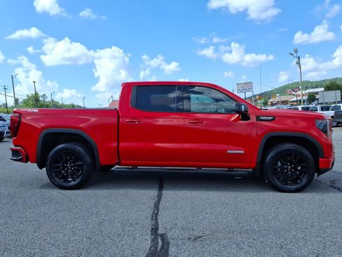 Used 2025 GMC Sierra 1500 Elevation w/ Preferred Package AWD/4WD image 7