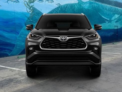 New 2026 Toyota Highlander XLE AWD/4WD image 2