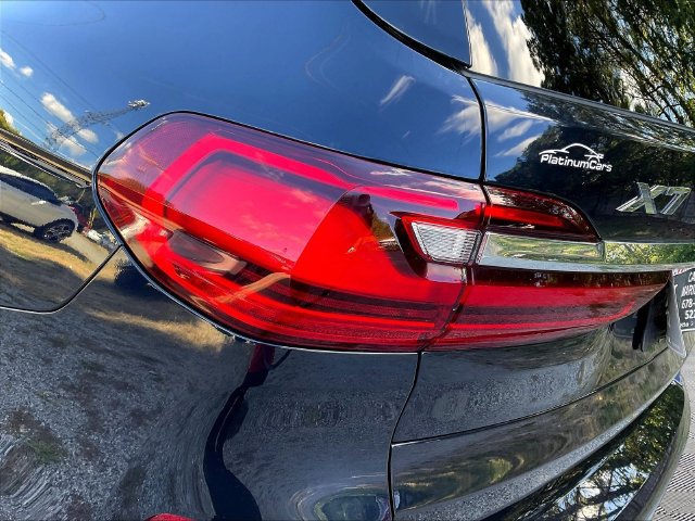 Used 2022 BMW X7 xDrive40i w/ M Sport Package AWD/4WD image 24