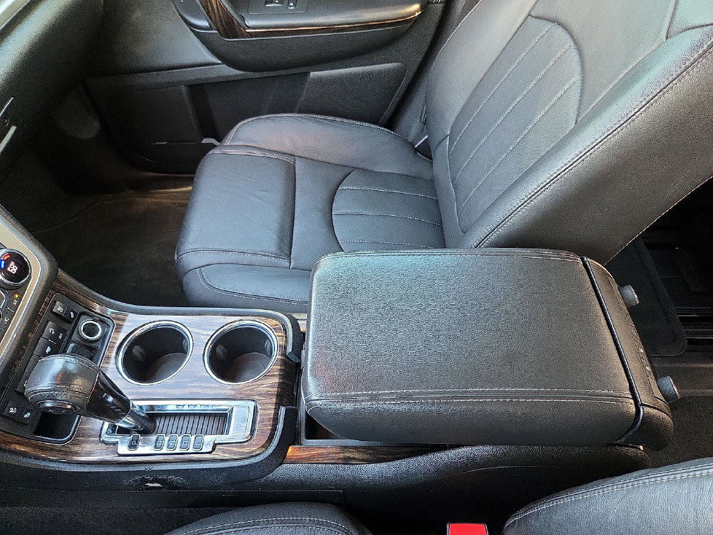 Used 2016 GMC Acadia Denali AWD/4WD image 22