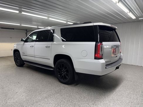 Used 2018 GMC Yukon XL Denali AWD/4WD image 5