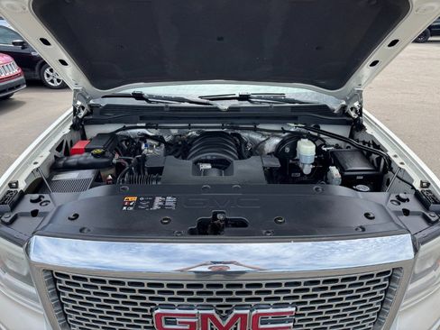 Used 2015 GMC Sierra 1500 Denali AWD/4WD image 24