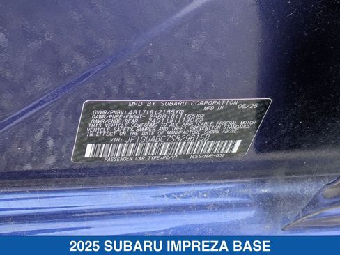 Certified 2025 Subaru Impreza 2.0i image 37