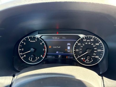 Used 2024 Nissan Altima 2.5 SV FWD image 14
