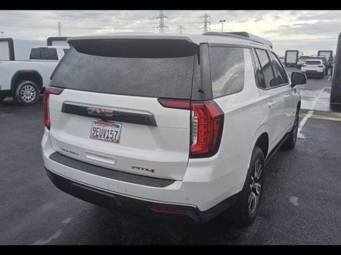 Used 2023 GMC Yukon AT4 w/ AT4 Premium Package AWD/4WD image 5