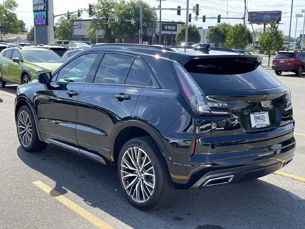 Used 2024 Cadillac XT4 Sport AWD/4WD image 5