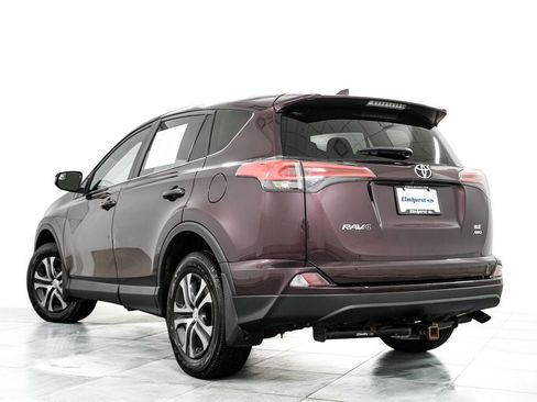 Used 2018 Toyota RAV4 LE w/ All Weather Liner Package AWD/4WD image 5