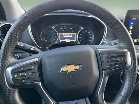 Used 2025 Chevrolet Blazer LT image 16