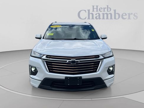 Used 2023 Chevrolet Traverse High Country AWD/4WD image 2
