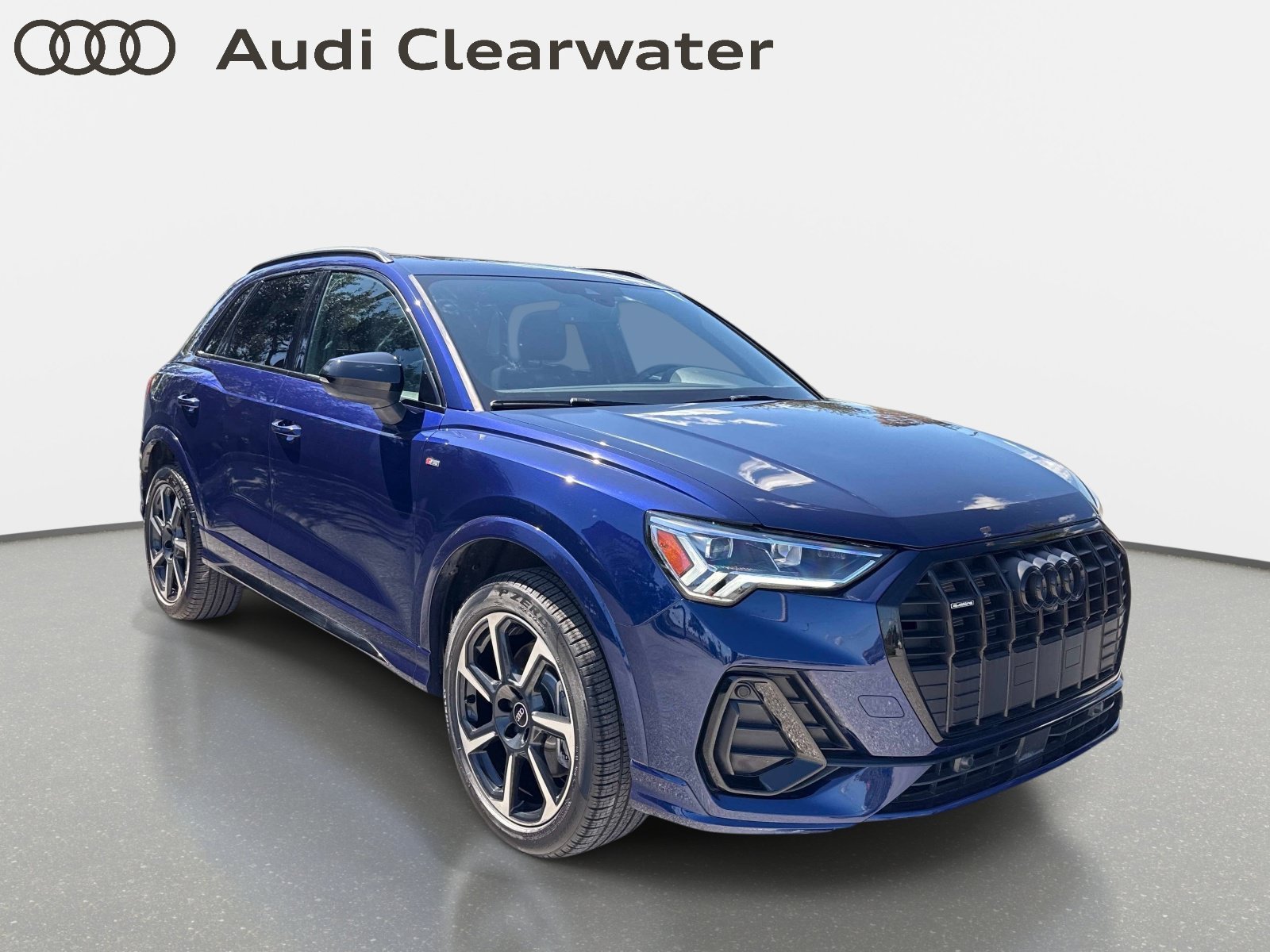 Used 2025 Audi Q3 2.0T Premium Plus w/ Premium Plus Package AWD/4WD image 6