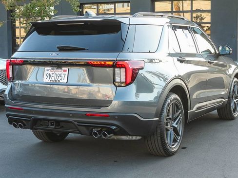 Used 2025 Ford Explorer ST w/ Sun And Sound Package RWD image 7