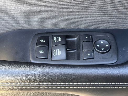 Used 2023 Dodge Challenger SXT image 20