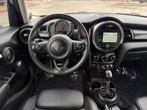 Used 2019 MINI Cooper S image 15