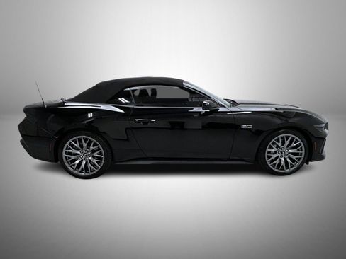 Used 2026 Ford Mustang GT Premium RWD image 4