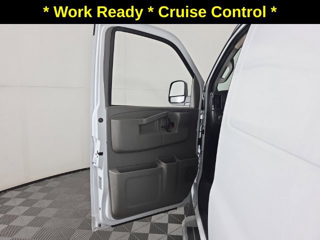 Used 2025 GMC Savana 2500 w/ Driver Convenience Package RWD image 20
