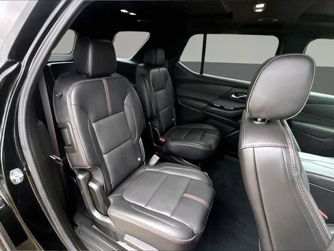 Used 2023 Chevrolet Traverse RS AWD/4WD image 28