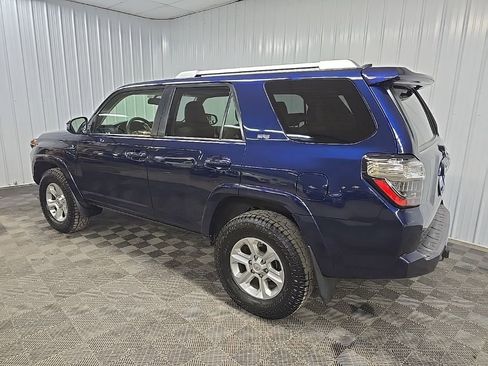 Used 2016 Toyota 4Runner SR5 Premium image 9