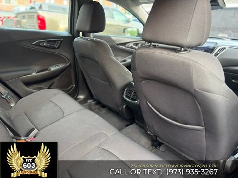 Used 2024 Chevrolet Malibu LT FWD image 10