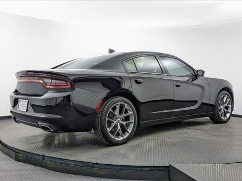 Used 2021 Dodge Charger SXT w/ Plus Group RWD image 8
