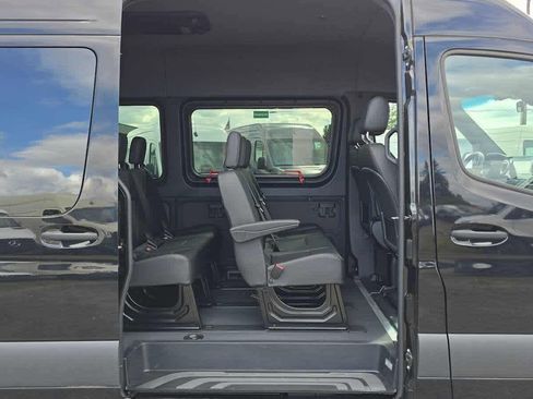 Used 2025 Mercedes-Benz Sprinter 2500 image 14