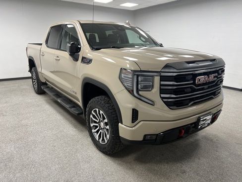 Used 2023 GMC Sierra 1500 AT4 w/ Technology Package image 2