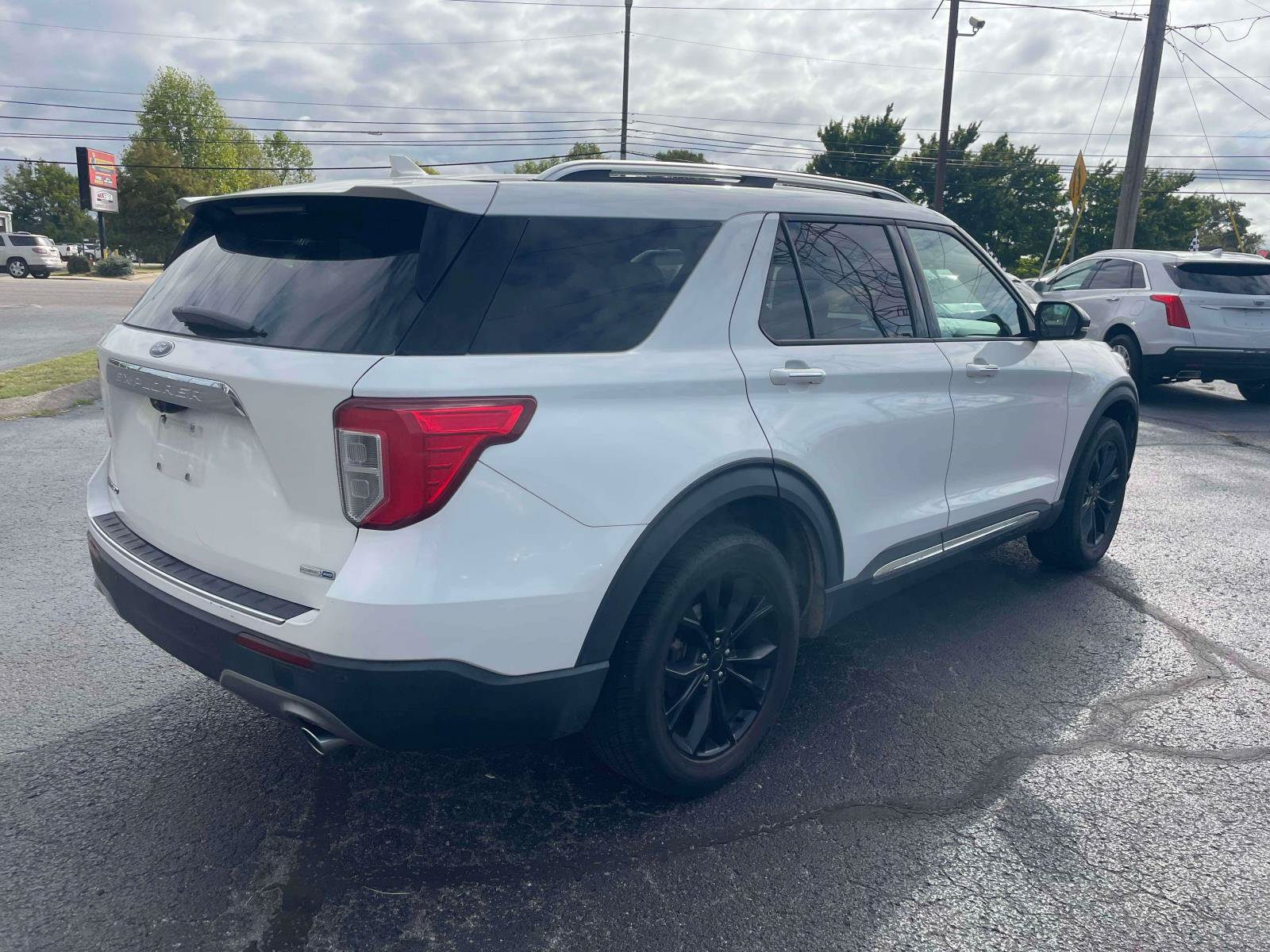 Used 2020 Ford Explorer Limited AWD/4WD image 9