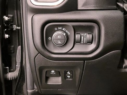 Used 2025 RAM 1500 Laramie image 39
