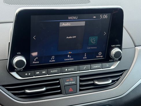 New 2025 Nissan Altima 2.5 SR image 12