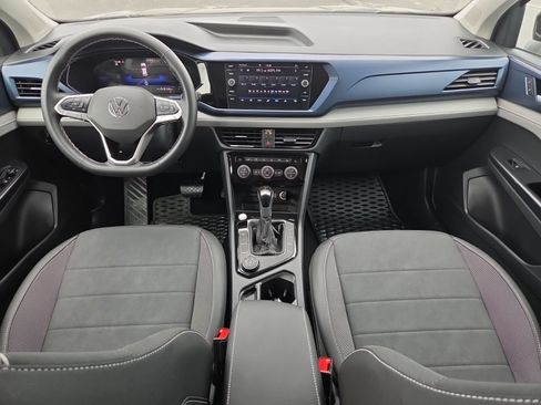 Certified 2024 Volkswagen Taos SE AWD/4WD image 17