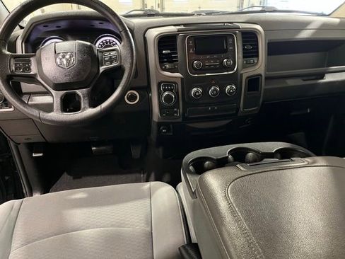 Used 2019 RAM 1500 Express AWD/4WD image 19