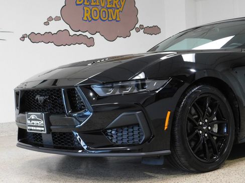 Used 2025 Ford Mustang GT Premium RWD image 24