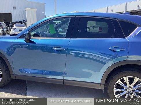 Used 2019 MAZDA CX-5 Signature AWD/4WD image 9