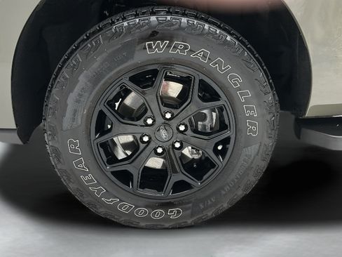 Used 2024 Ford Expedition Timberline AWD/4WD image 9