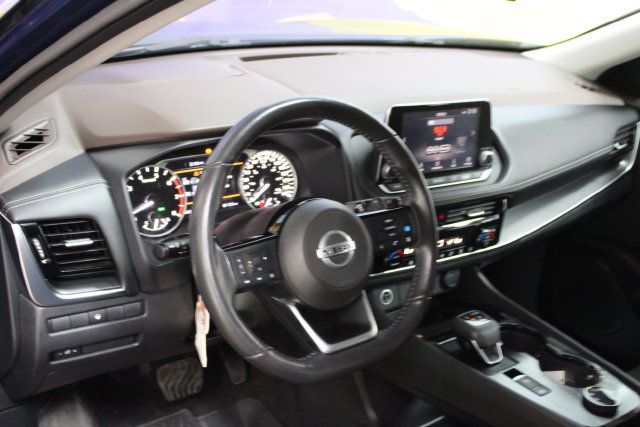 Used 2021 Nissan Rogue SV AWD/4WD image 13
